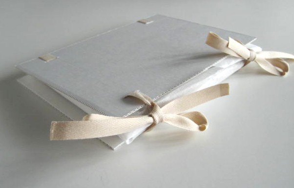 desky na knihy z archivních materiálů (15)