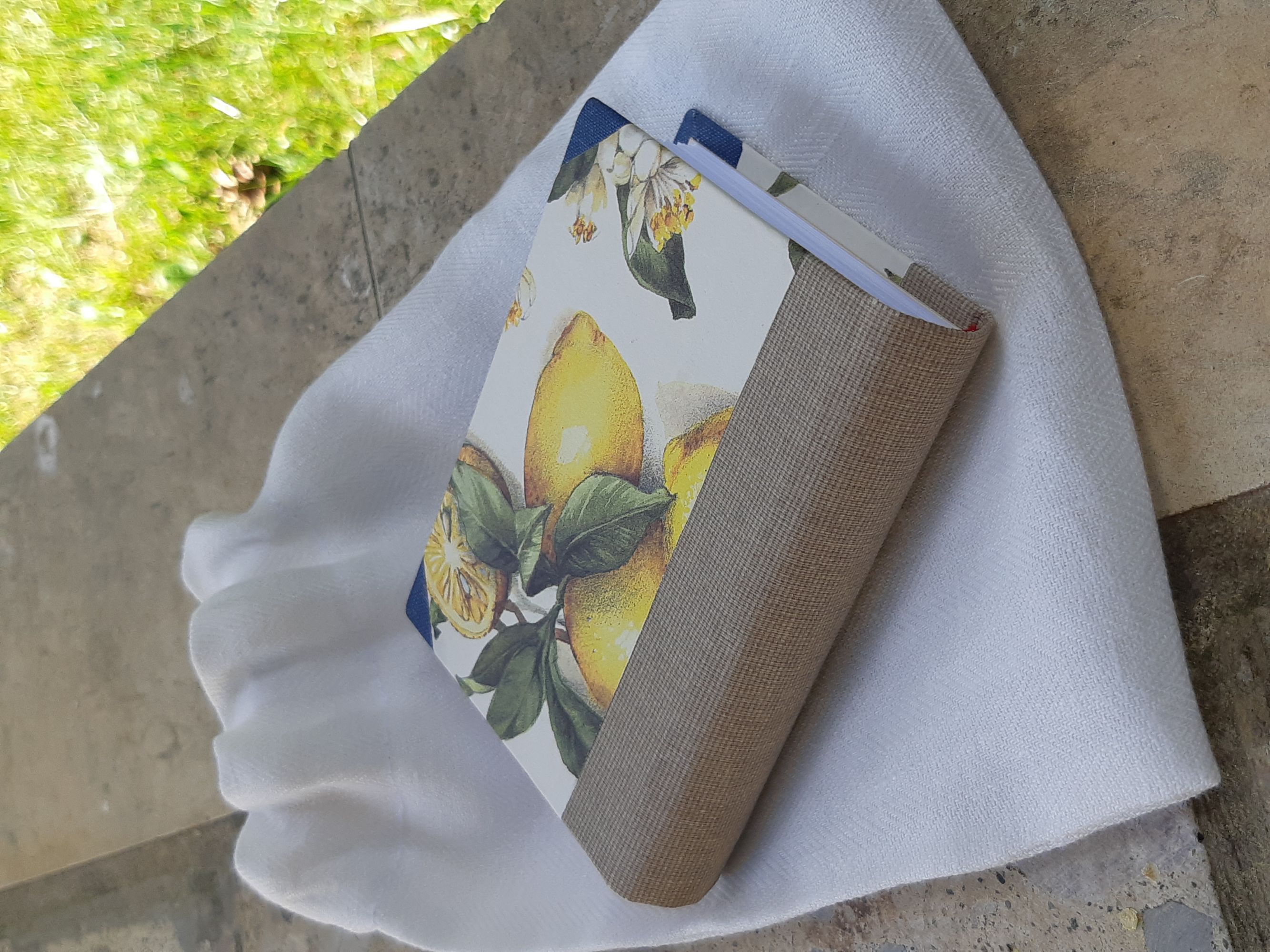 poznámkovníky, notesy (34)