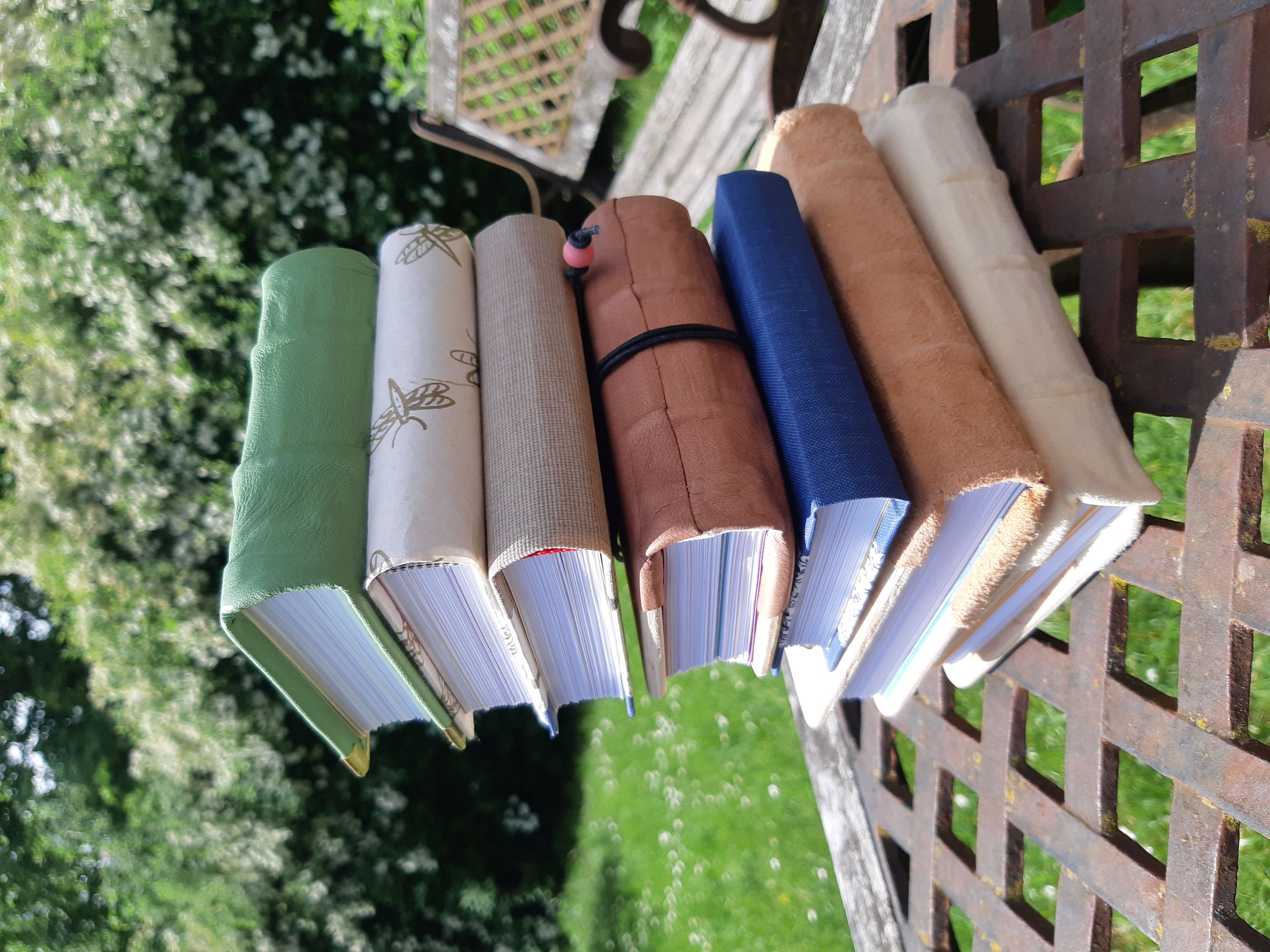 poznámkovníky, notesy (49)